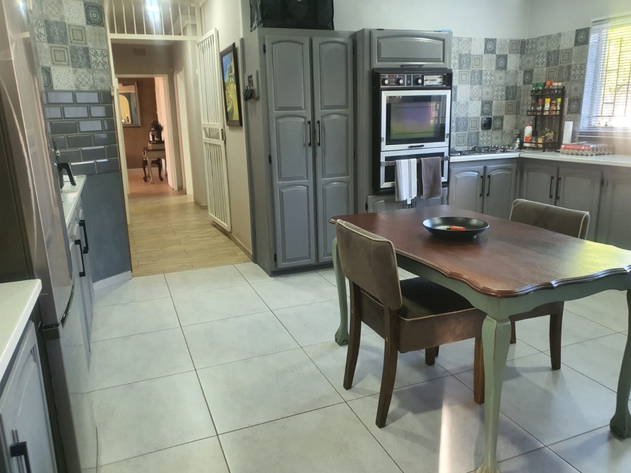 3 Bedroom Property for Sale in Safari Gardens North West